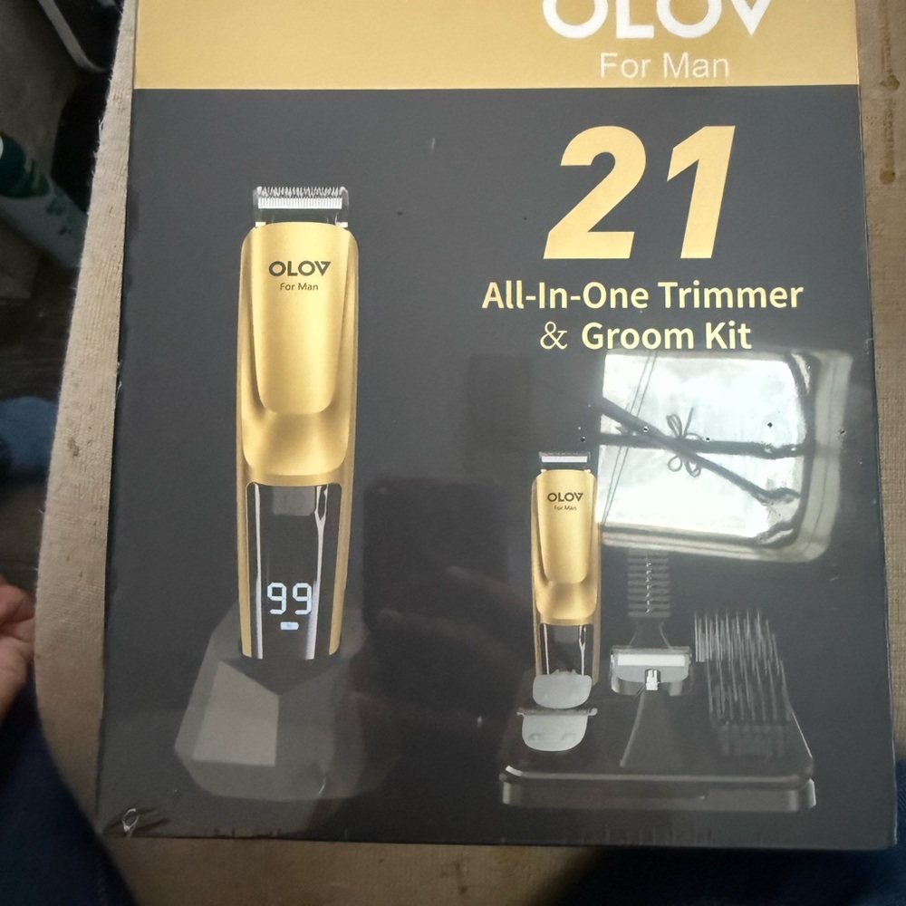 Gold All-In-One Trimmer & Groom Kit